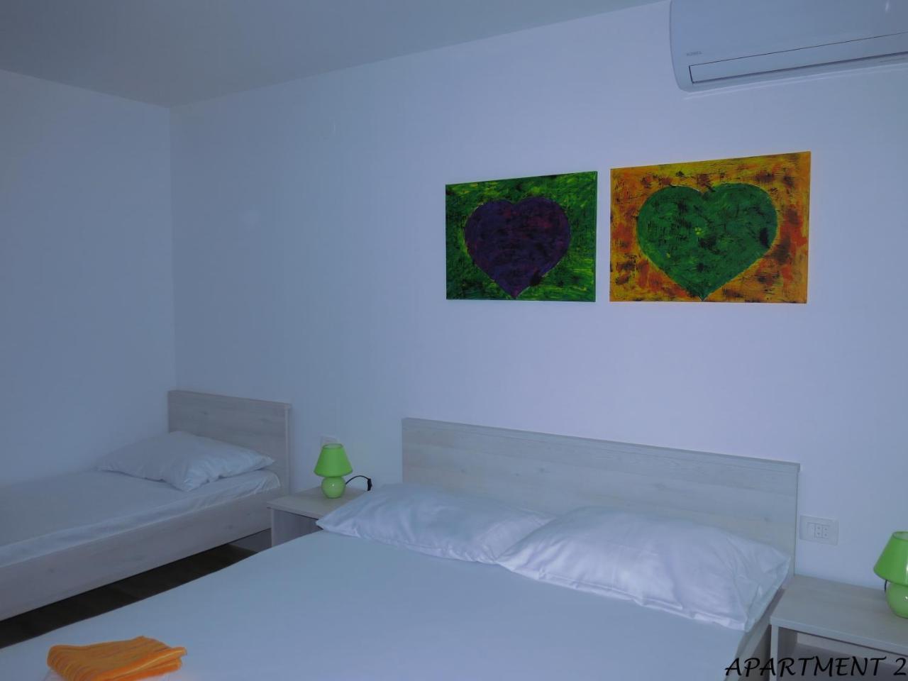 Apartments Luka 特罗吉尔 外观 照片